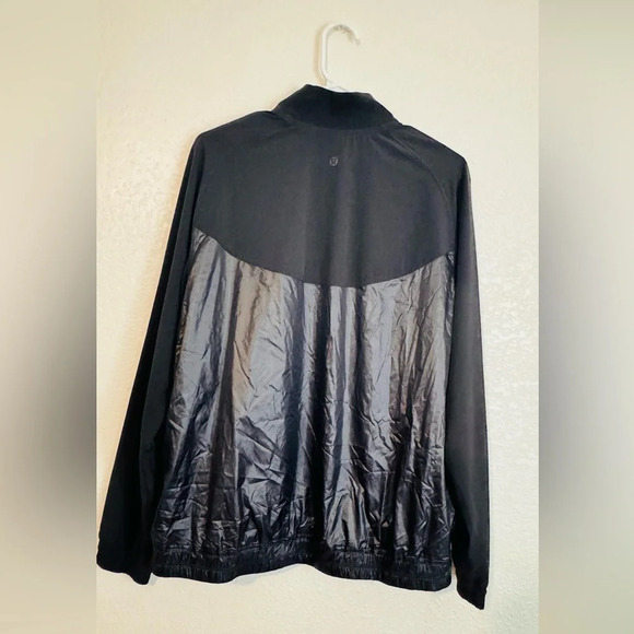 Lululemon black shiny neoprene half zip jacket with joey pocket size 12 - Picture 5 of 10